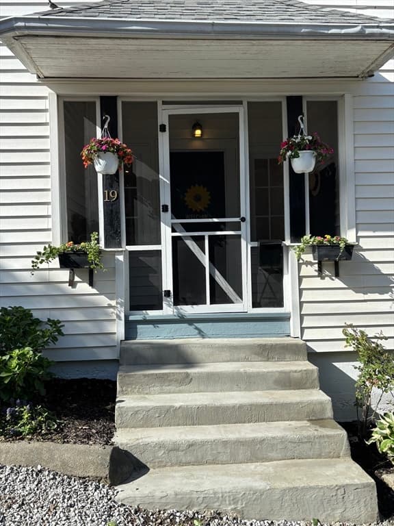 Single Family Residence at 19 Brinsley St, Quincy MA 02169, Quincy, photo 4 of 23