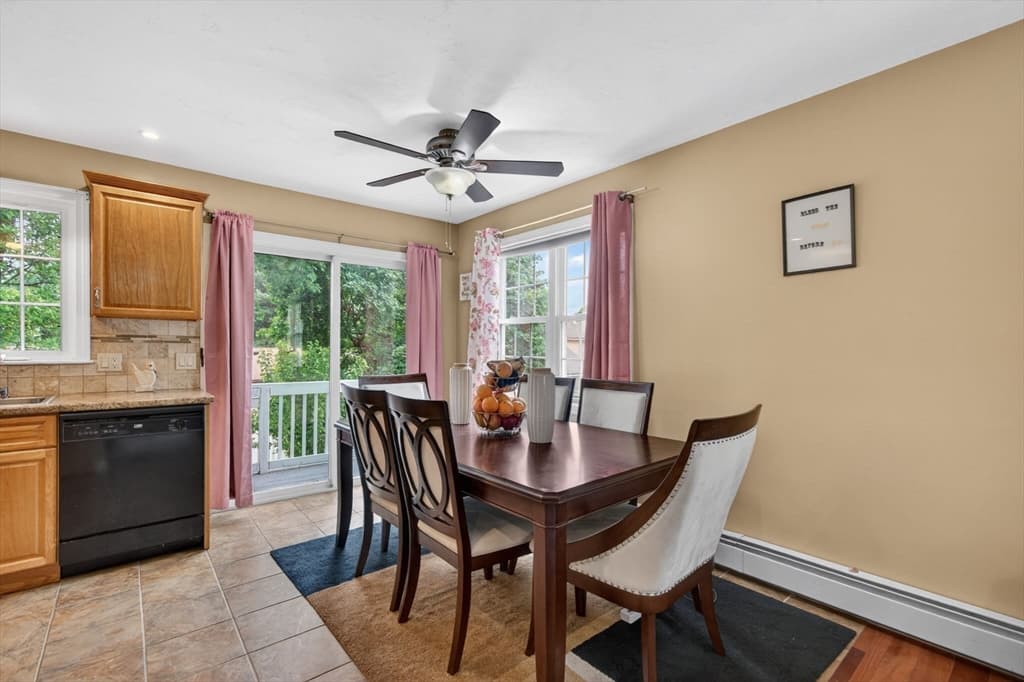 16A Burghardt St, Worcester MA 01604 photo 12