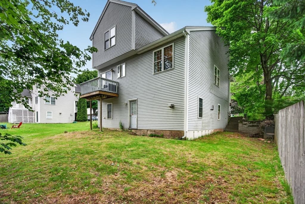 16A Burghardt St, Worcester MA 01604 photo 32