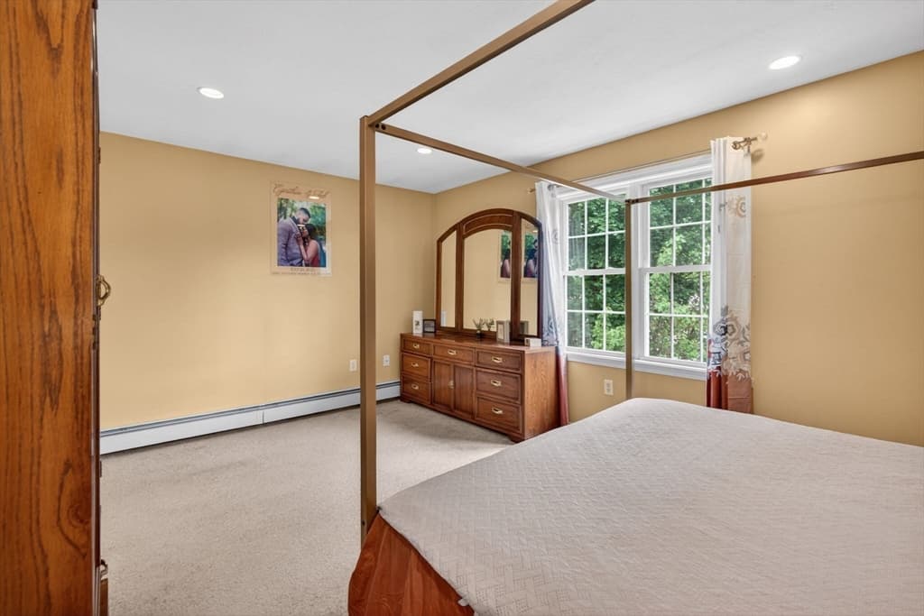 16A Burghardt St, Worcester MA 01604 photo 21