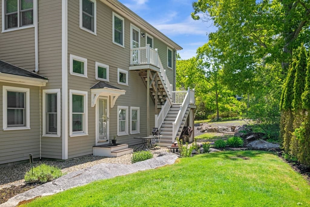 Single Family Residence at 9 Oxford Rd, Gloucester MA 01930, Gloucester, photo 22 of 41