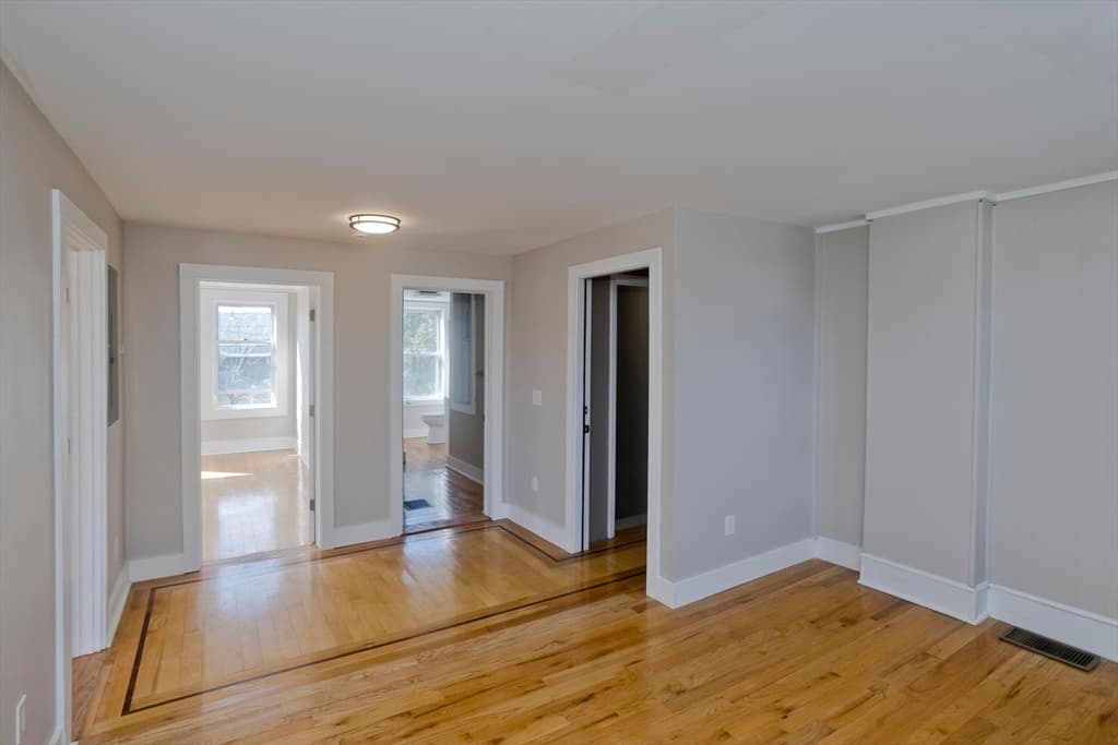 13 Hampden St, Westfield MA 01085 photo 5