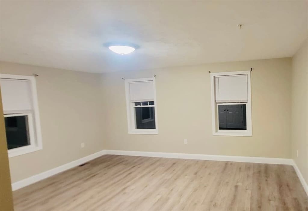 5-9 Family at 18-22 Burgess St, Lowell MA 01851, Lowell, photo 4 of 16