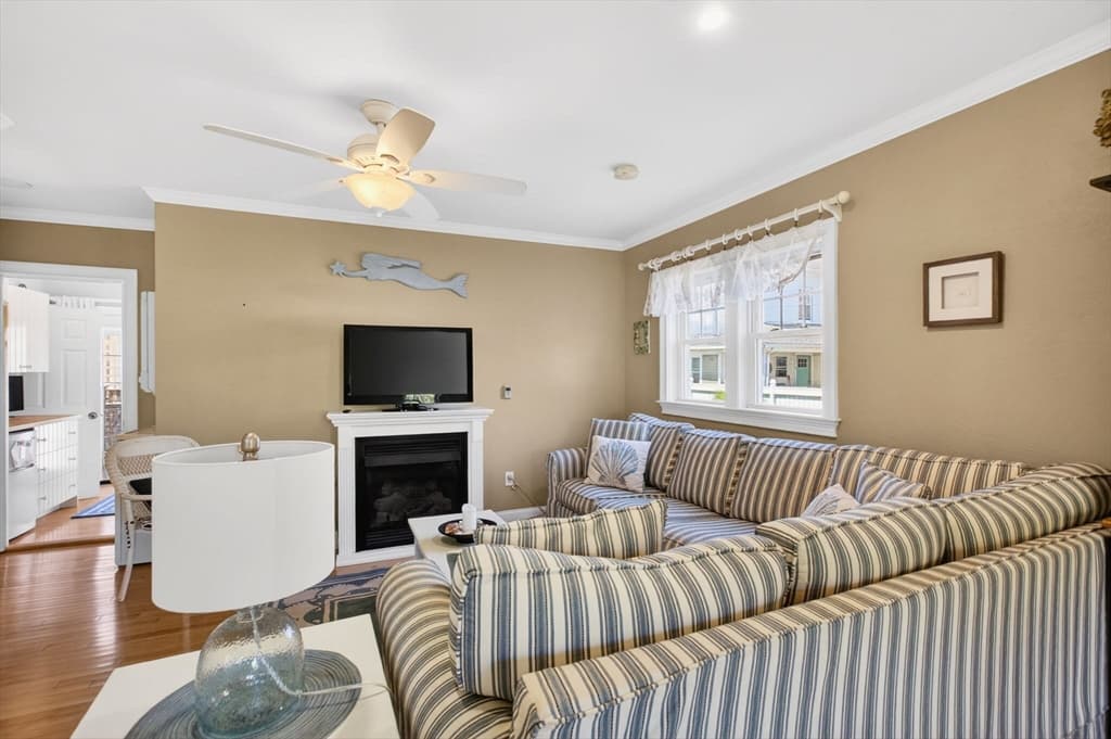 7 Sycamore St, Wareham MA 02558 photo 9