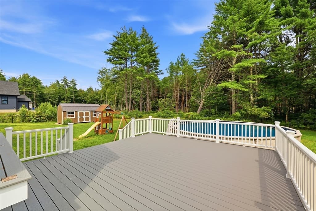 18 Woodland Ln, Belchertown MA 01007 photo 23