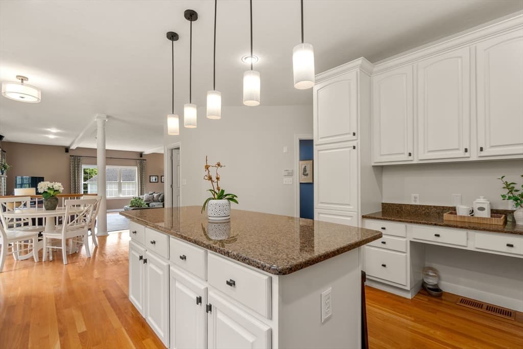 Single Family Residence at 3 Hubley Lane, Southborough MA 01772, Southborough, photo 9 of 42
