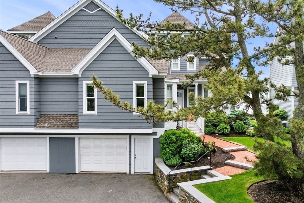 Condominium at 30 Preston Ct # 30, Swampscott MA 01907, Swampscott, photo 32 of 37