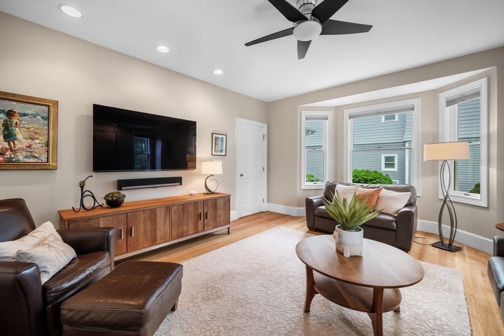 Condominium at 30 Preston Ct # 30, Swampscott MA 01907, Swampscott, photo 20 of 37