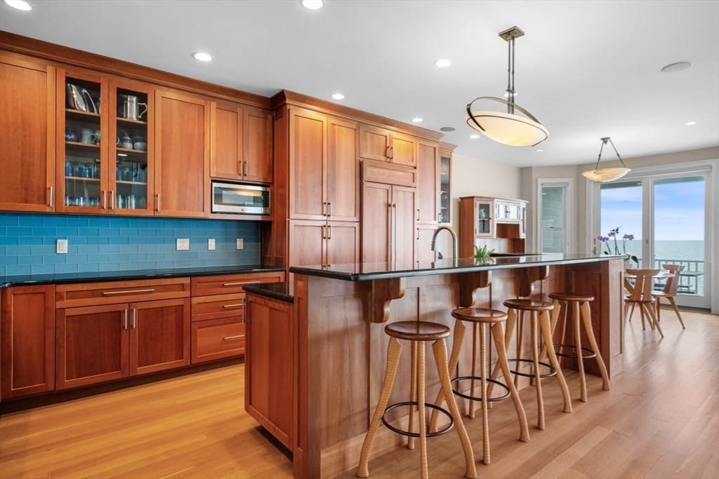 Condominium at 30 Preston Ct # 30, Swampscott MA 01907, Swampscott, photo 15 of 37
