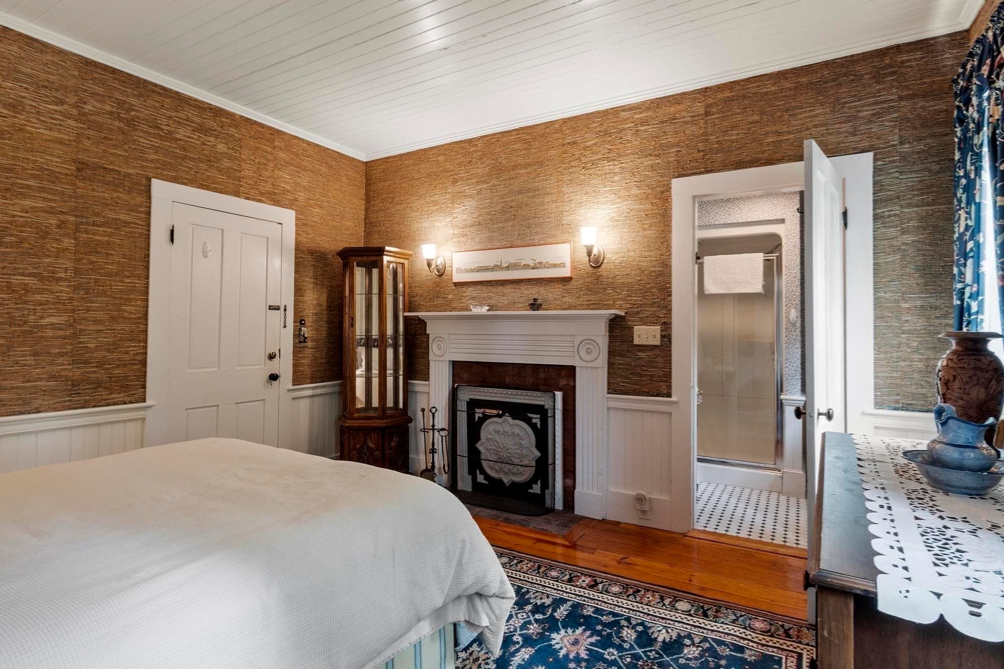 Single Family Residence at 19 N Main St, Petersham MA 01366, Petersham, photo 21 of 38