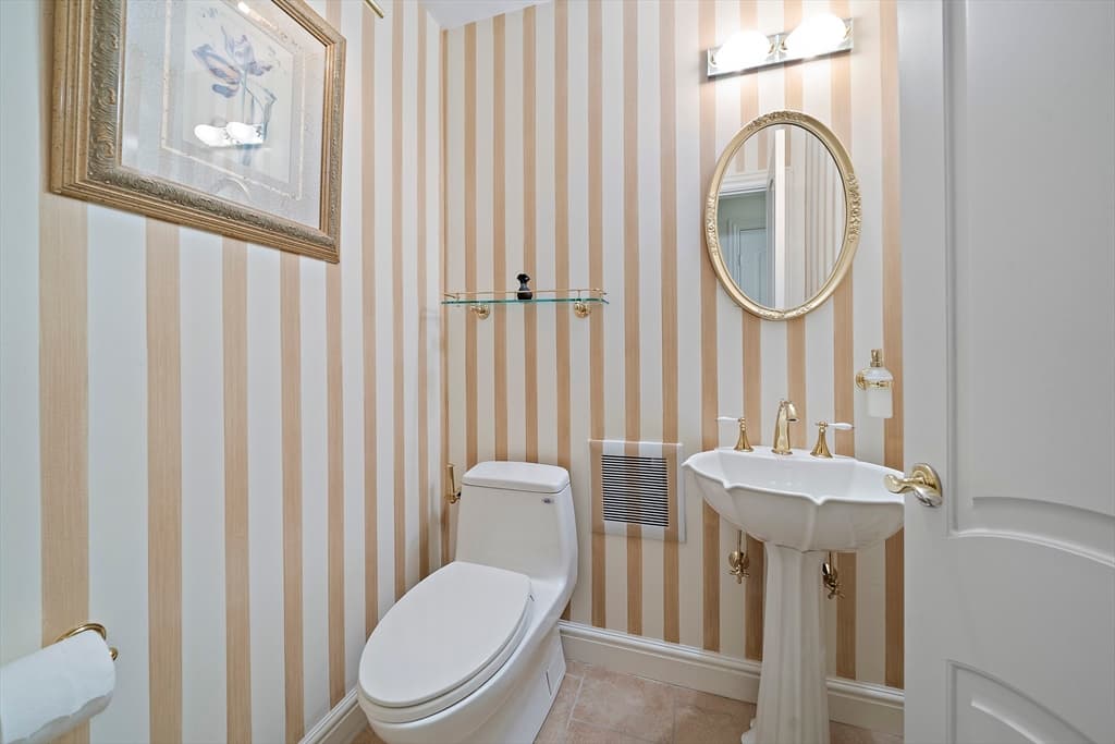 73 Countryside Road, Newton MA 02459 photo 17