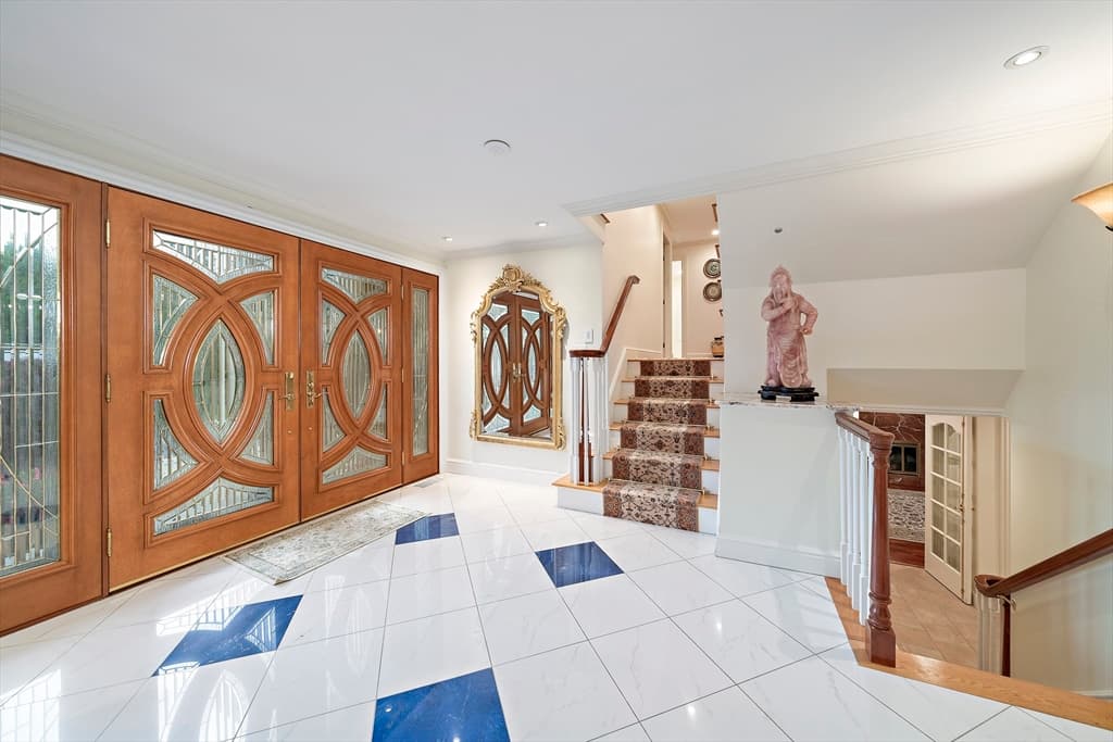 73 Countryside Road, Newton MA 02459 photo 3