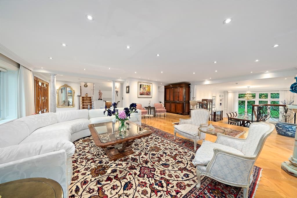 73 Countryside Road, Newton MA 02459 photo 5