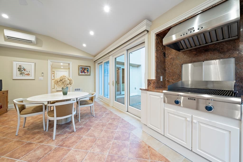 73 Countryside Road, Newton MA 02459 photo 14