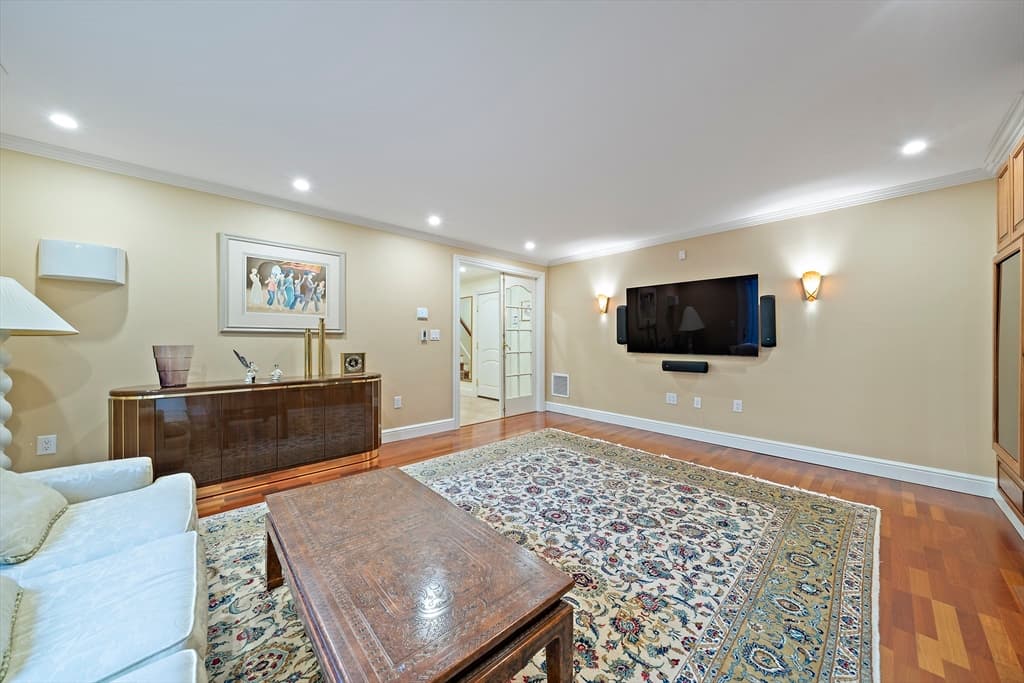 73 Countryside Road, Newton MA 02459 photo 19