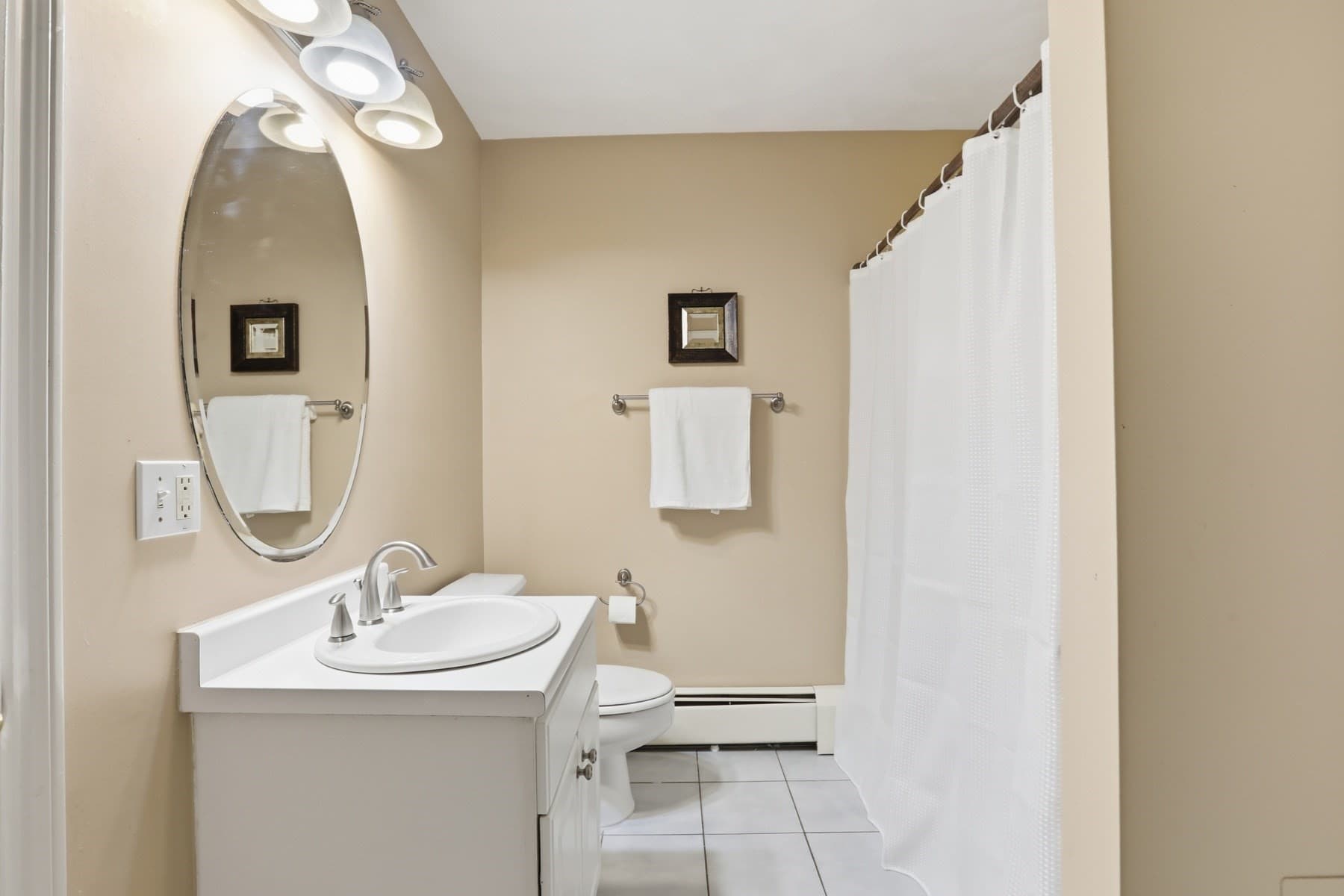 Single Family Residence at 4 Farnham Circle, Andover MA 01810, photo 37 of 42