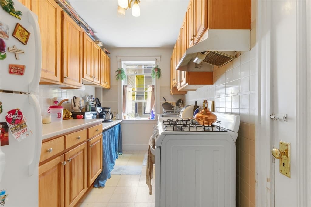 Condominium at 10 Melvin Ave # 7, Boston MA 02135, photo 2 of 10