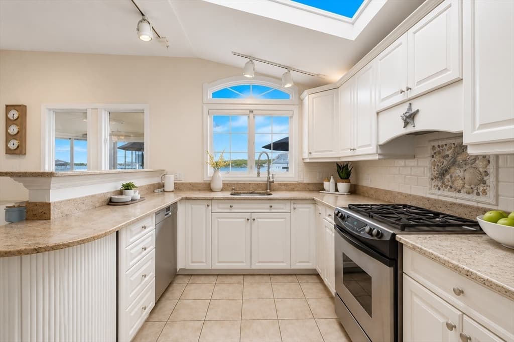 446 Barlows Landing Rd, Bourne MA 02559 photo 12