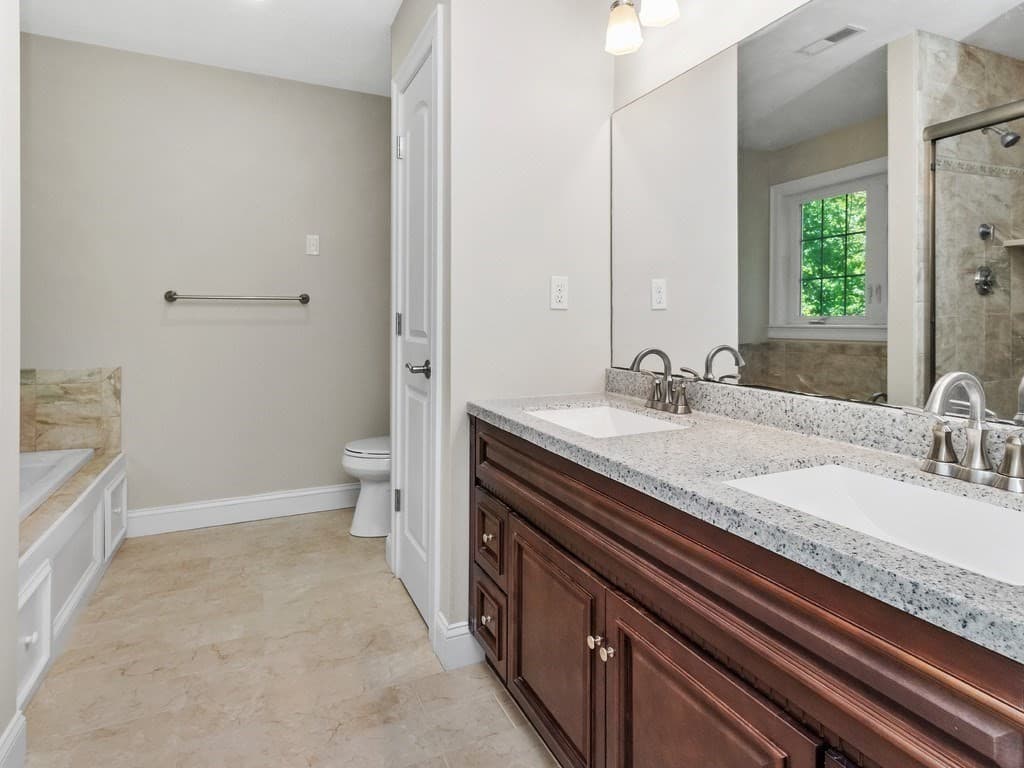 32 Lauricella Lane, Waltham MA 02452 photo 27