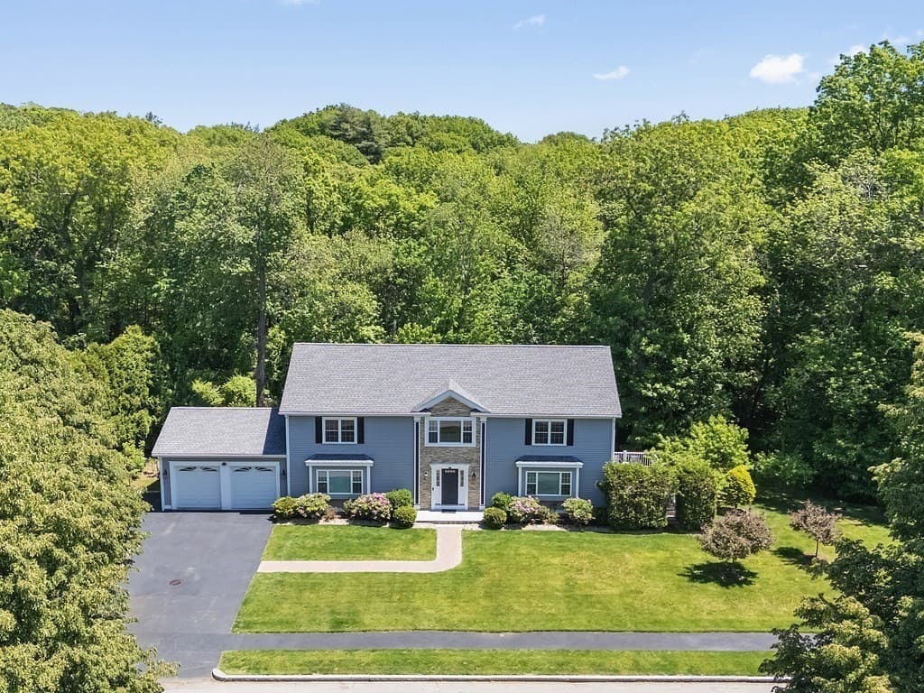 32 Lauricella Lane, Waltham MA 02452 photo 2
