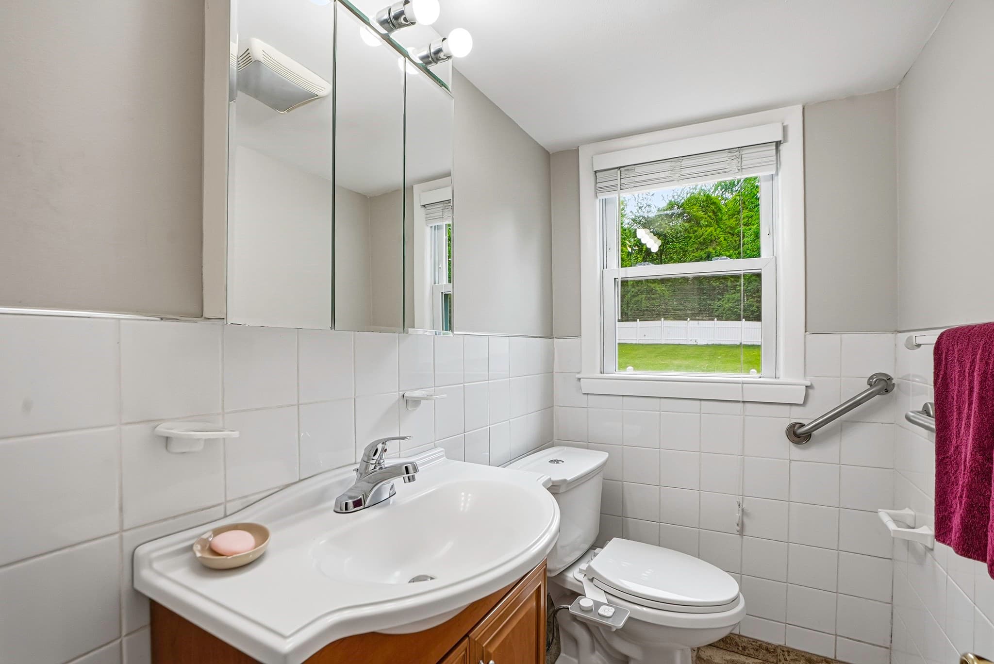 Single Family Residence at 57 Lanewood Ave, Framingham MA 01701, Framingham, photo 24 of 42