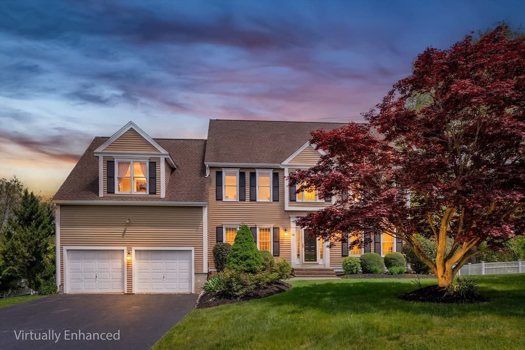 45 Piccadilly Way, Westborough MA 01581
