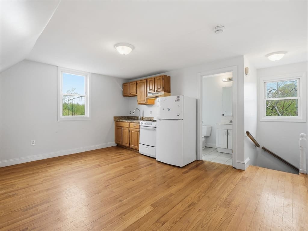 3 Family at 7 Corbet Street, Boston MA 02124, Boston, photo 21 of 37
