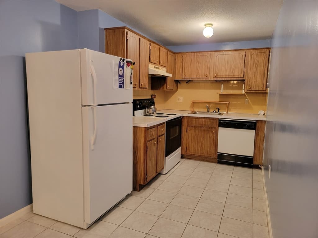 39 Pleasant St # B21, Northborough MA 01532 photo 6