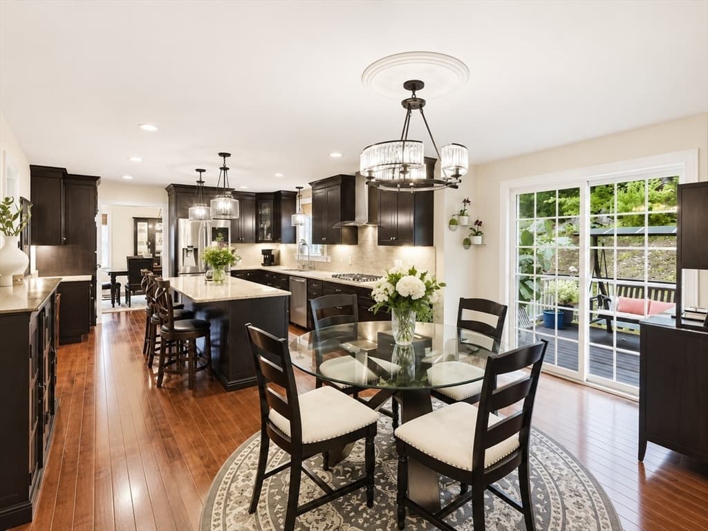 Single Family Residence at 4 Murray Hill Circle, Wilmington MA 01887, Wilmington, photo 2 of 42