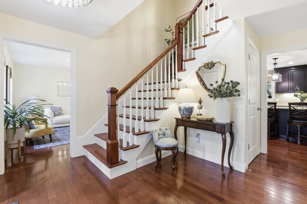 Single Family Residence at 4 Murray Hill Circle, Wilmington MA 01887, Wilmington, photo 16 of 42