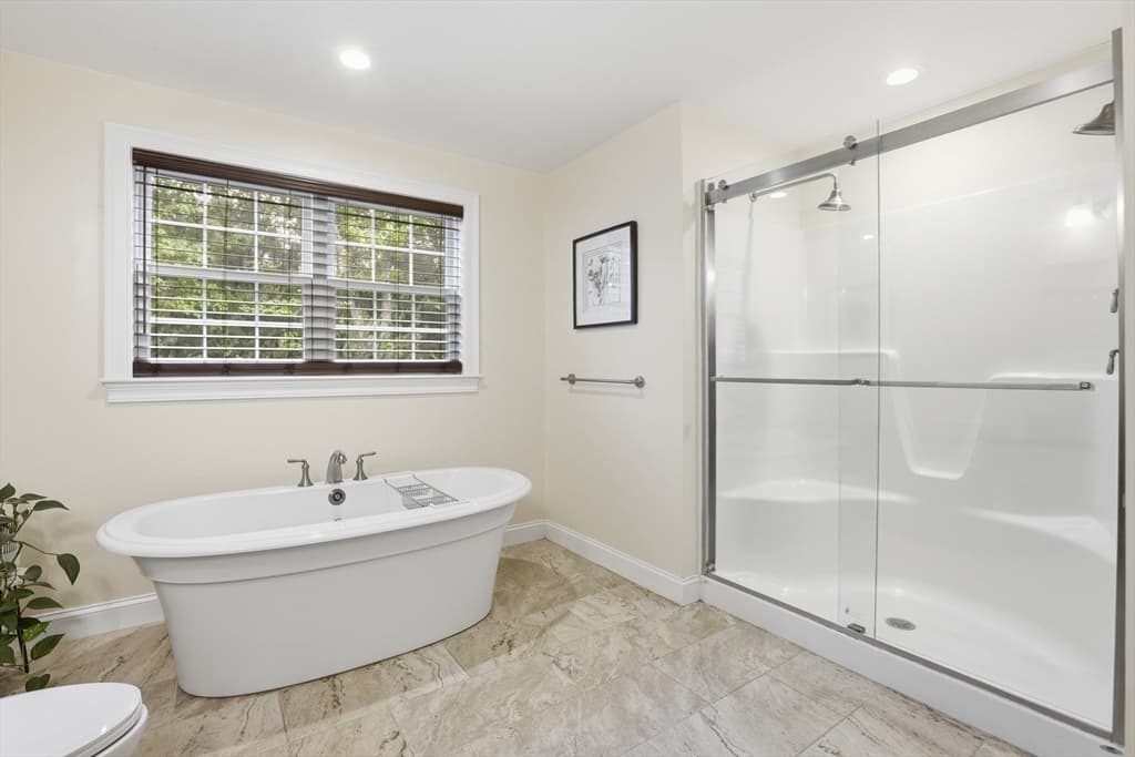 Single Family Residence at 4 Murray Hill Circle, Wilmington MA 01887, Wilmington, photo 22 of 42