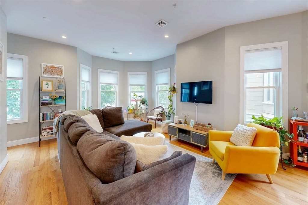 Condominium at 27 Thornley St # 2, Boston MA 02125, photo 3 of 31