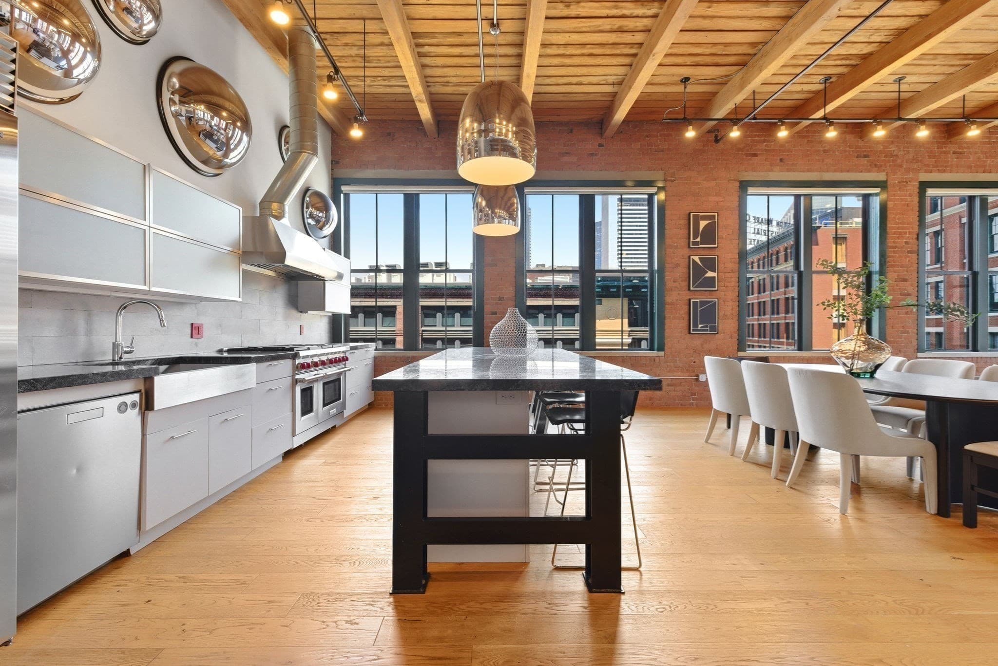 Condominium at 49 Melcher St, Boston MA 02210, photo 8 of 35