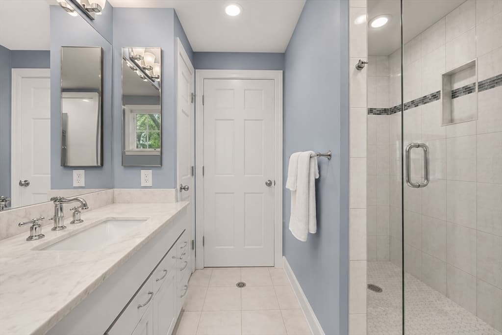 Single Family Residence at 22 Tanglewood Road, Wellesley MA 02481, photo 14 of 30