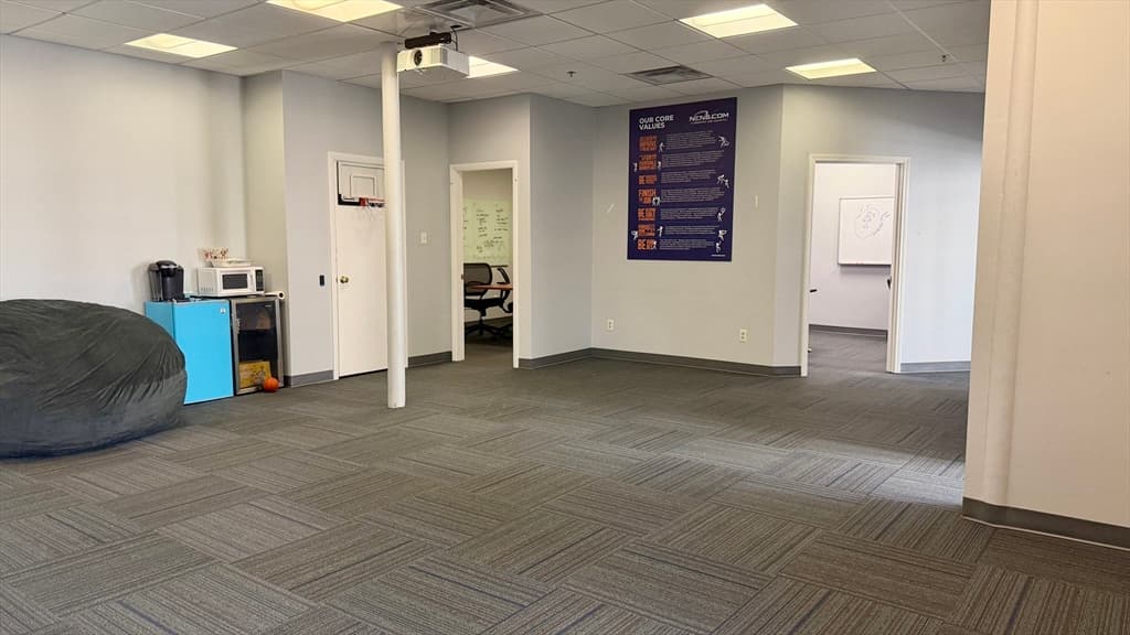11 Kearney Sq., Lowell MA 01852 photo 14