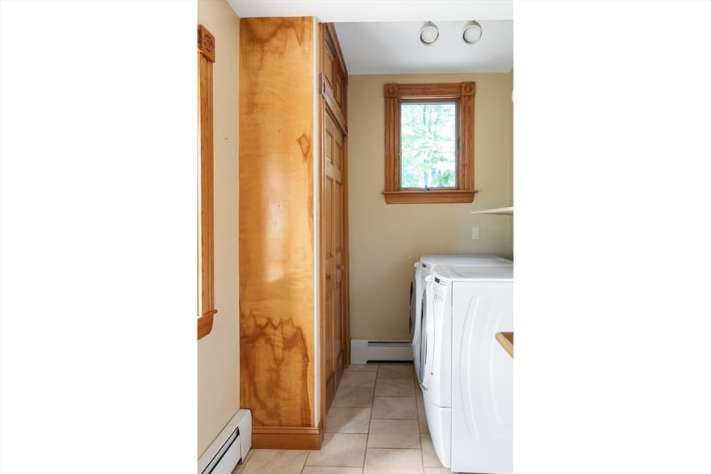 Single Family Residence at 20 Riverview Ave, Waltham MA 02453, photo 20 of 42