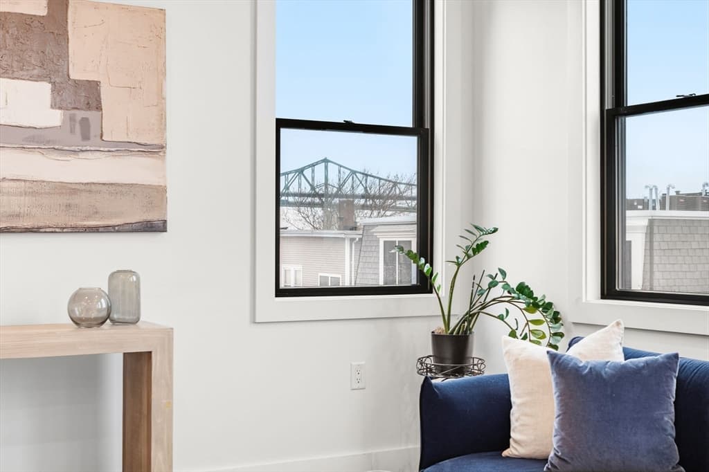 Condominium at 47 Condor PH, Boston MA 02128, Boston, photo 4 of 17