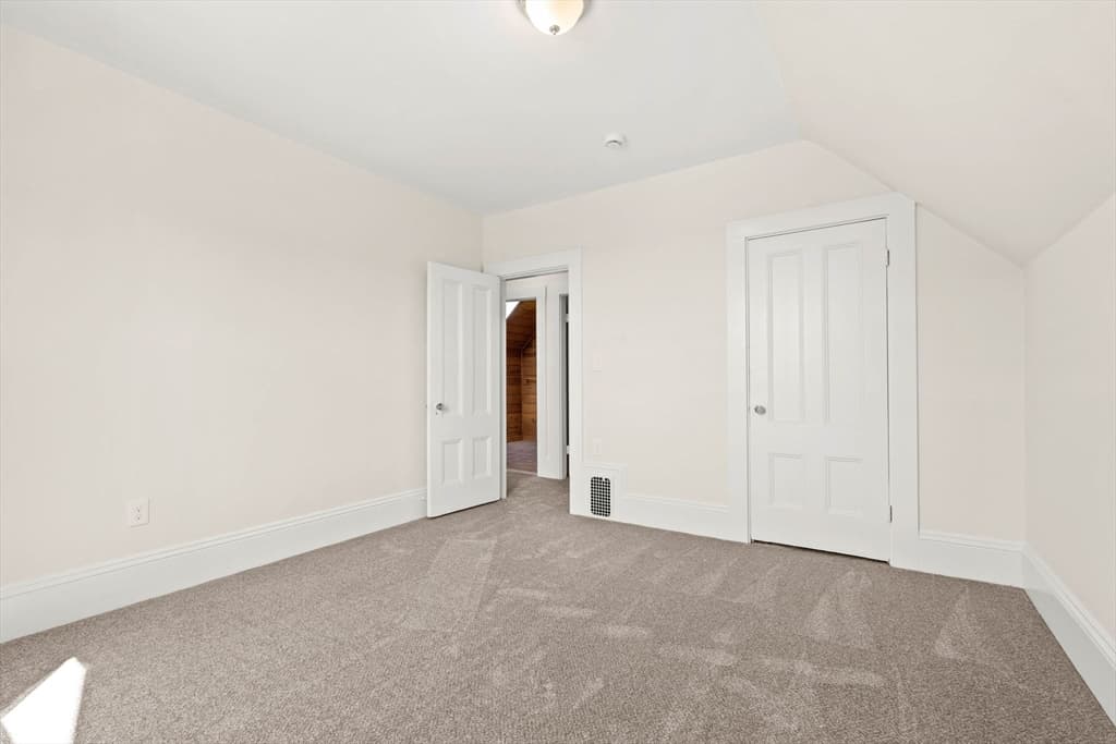28 Hawthorne St, Lynn MA 01902 photo 32