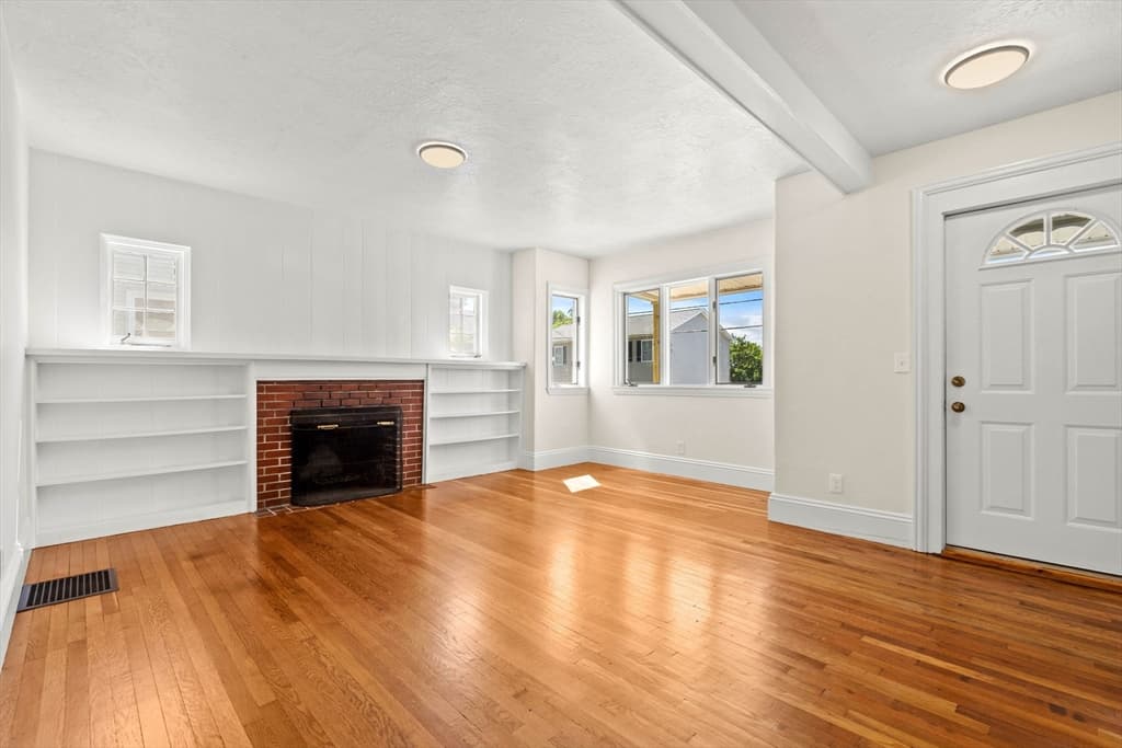 28 Hawthorne St, Lynn MA 01902 photo 9