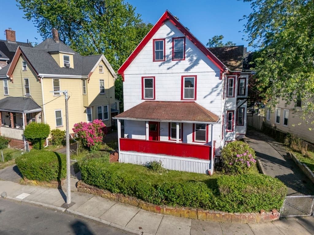 10 Waterlow St, Boston MA 02121