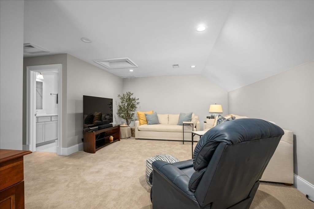 32 Hawk Ln # 48, Framingham MA 01701 photo 22