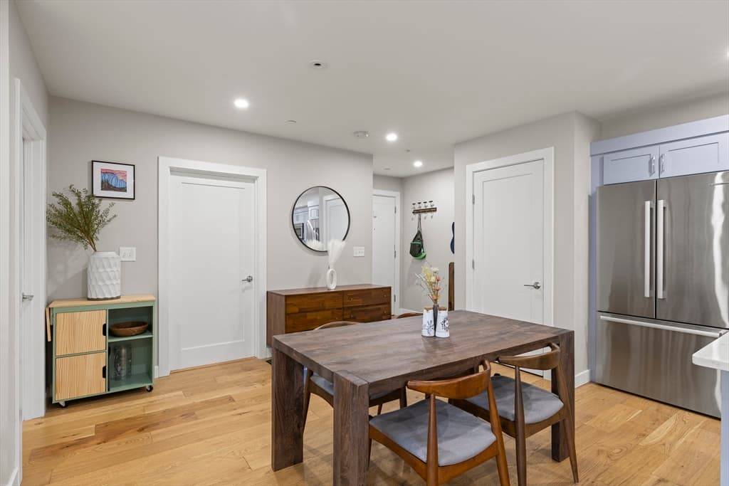 Condominium at 10 Everett # 204, Boston MA 02128, Boston, photo 8 of 22