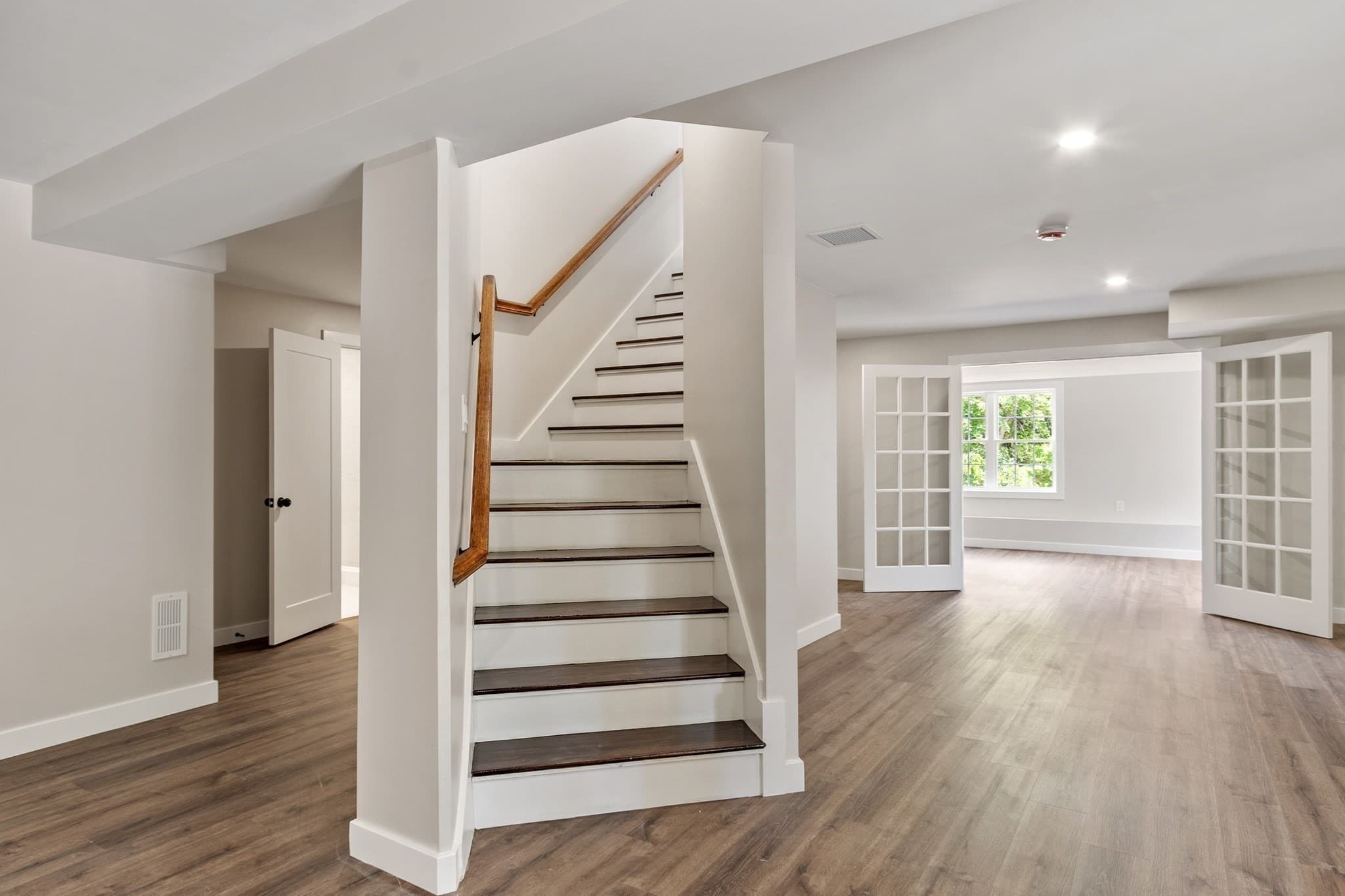 Single Family Residence at 86 High St, Shrewsbury MA 01545, Shrewsbury, photo 34 of 42