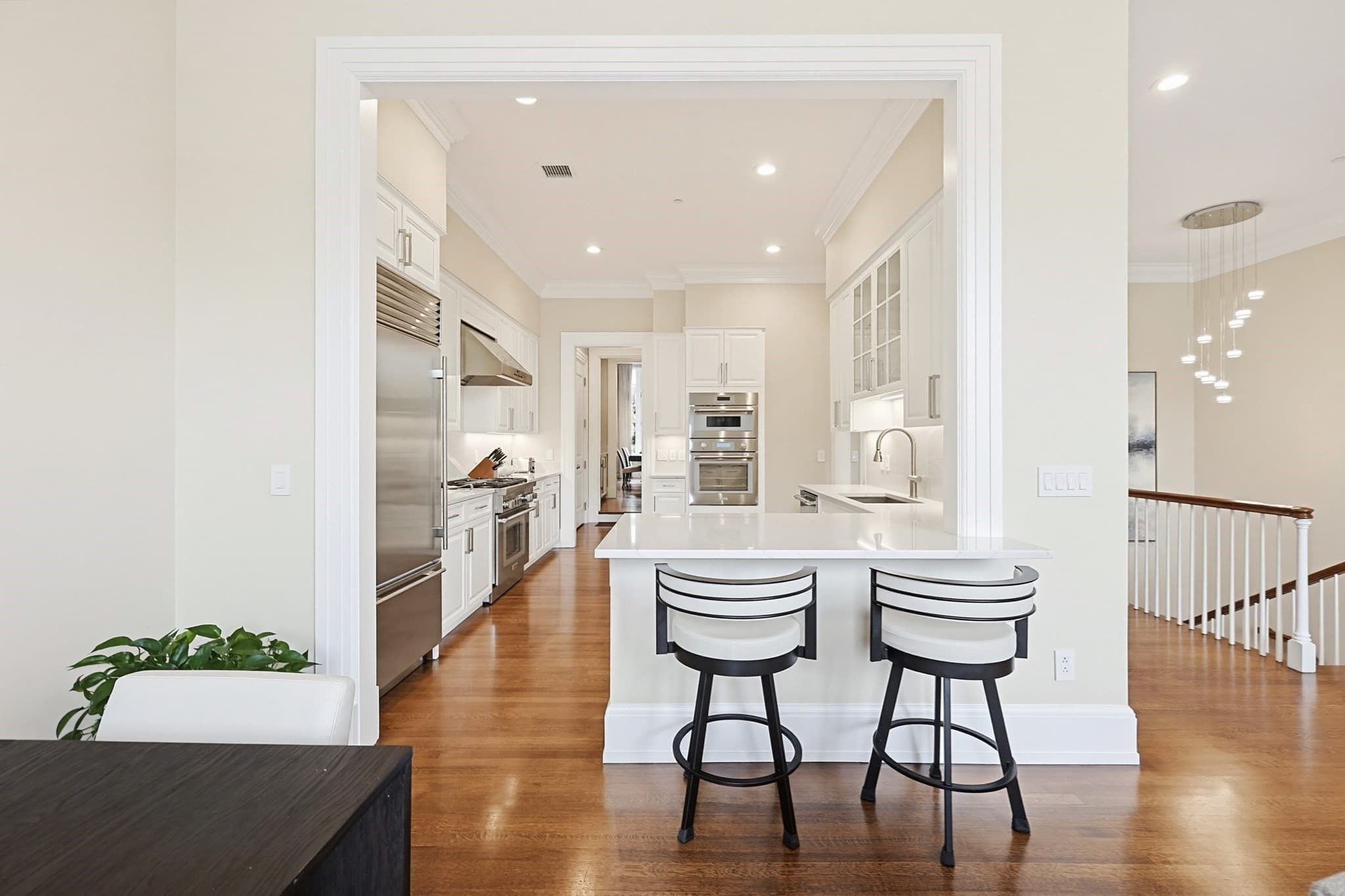 Condominium at 128 Beacon Street # B, Boston MA 02116, photo 6 of 29