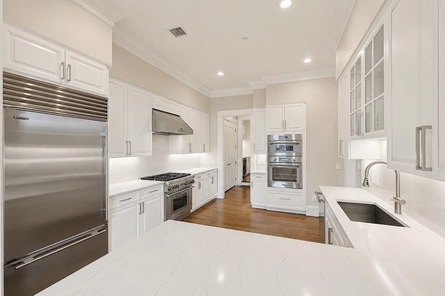 Condominium at 128 Beacon Street # B, Boston MA 02116, photo 5 of 29