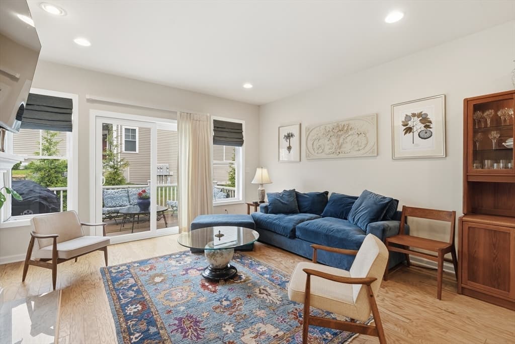 114 Orchard Dr # 8, Sudbury MA 01776 photo 5