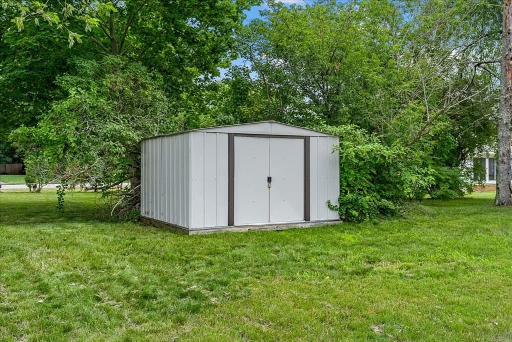 208 West Center St, West Bridgewater MA 02379 photo 13