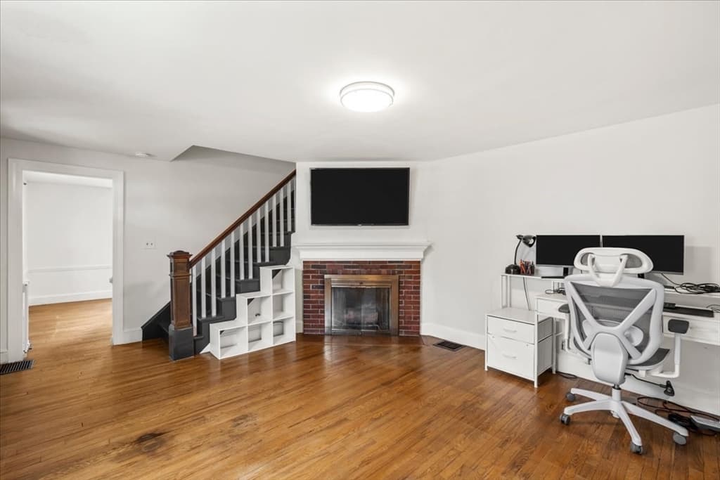 208 West Center St, West Bridgewater MA 02379 photo 3