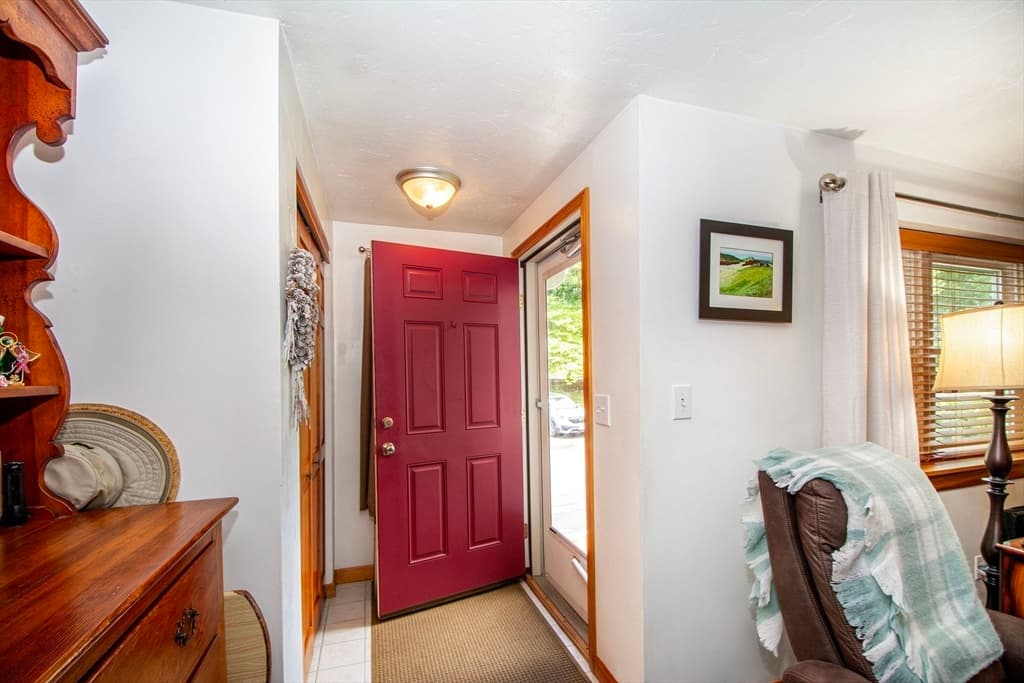 Condominium at 20 Cleverly St # A4, Abington MA 02351, Abington, photo 7 of 16