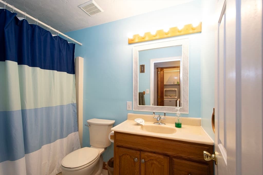 Condominium at 20 Cleverly St # A4, Abington MA 02351, Abington, photo 9 of 16